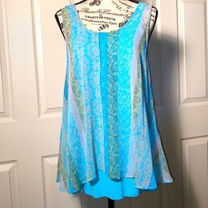 Simply Noelle flowy-fabric dressy tank top